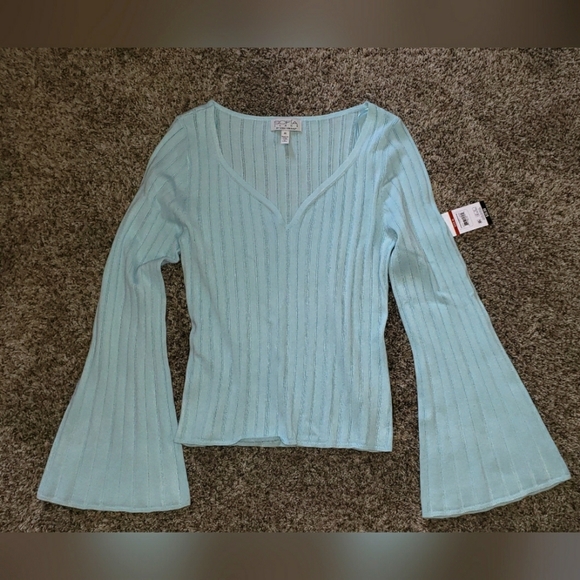 Sofia Jeans| Knit Deep V-neck Ribbed Bell Sleeve Top - Picture 1 of 7